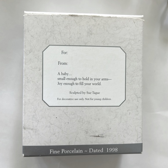 Hallmark Keepsake Ornament World of Wishes Precious Baby - Picture 7 of 8